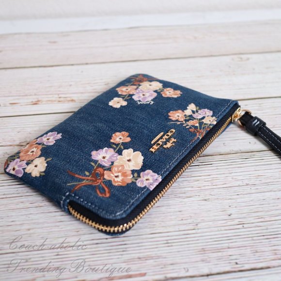 NWT Coach Corner Zip Wristlet with Floral Print - Picture 6 of 8